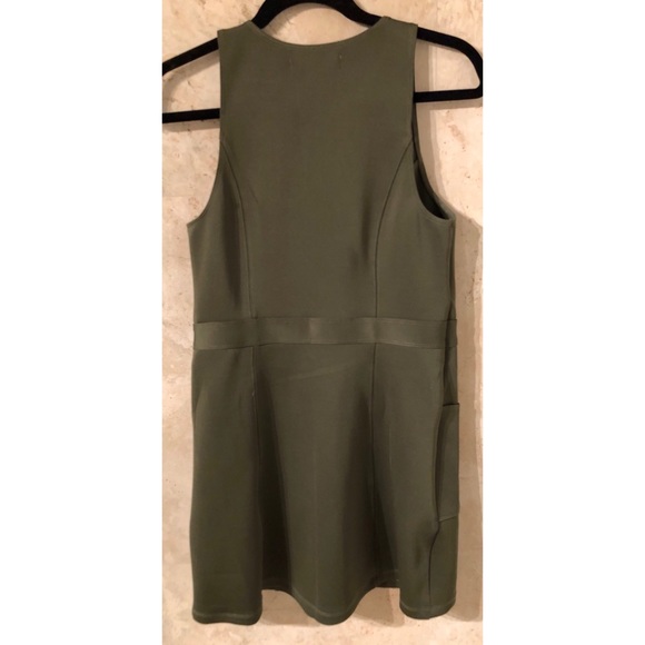 Abercrombie zip up dress. Size Medium - Picture 3 of 3
